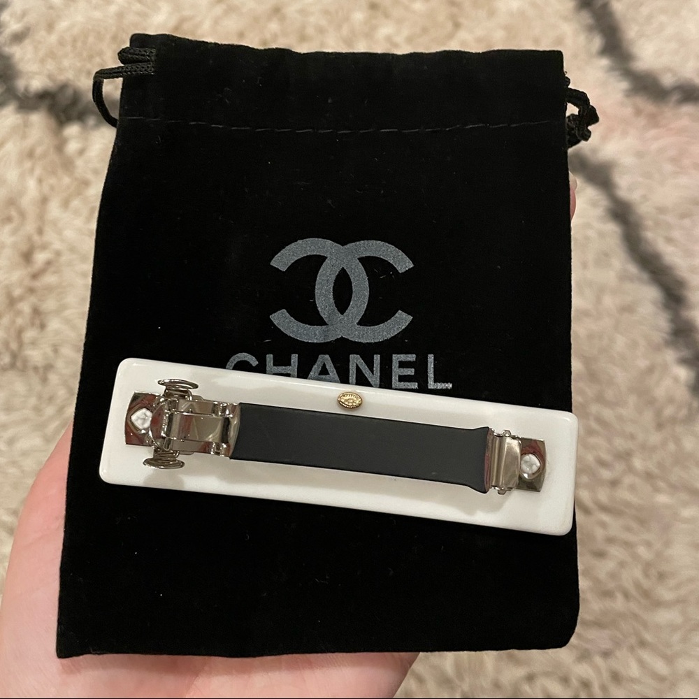 Chanel hair barrette - Picture 3 of 5